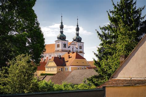 Kostel sv Františka a sv Ignáce Březnice Brdy a Podbrdsko