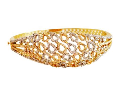 18 Kt Yellow Gold Diamond Kada Ajdi64146 18 Kt Yellow Gold Diamond