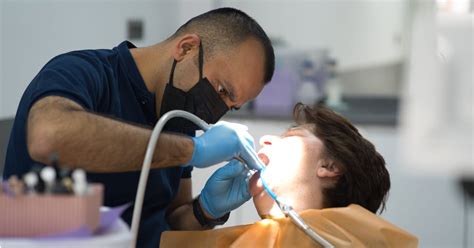 Özel İzmir Dental Klinik Ağız ve Diş Sağlığı Polikliniği - Reviews ...