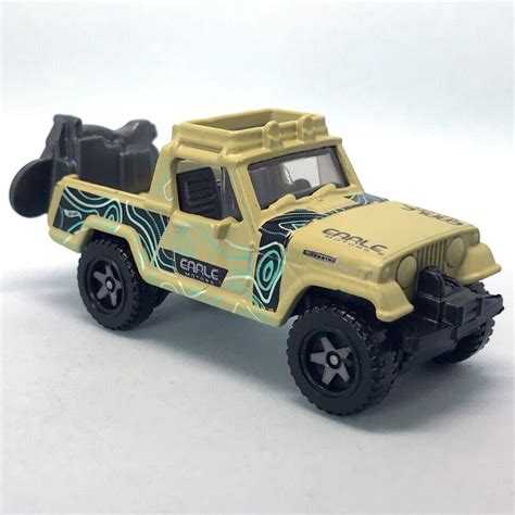 T Hunted Mais três Hot Wheels básicos para