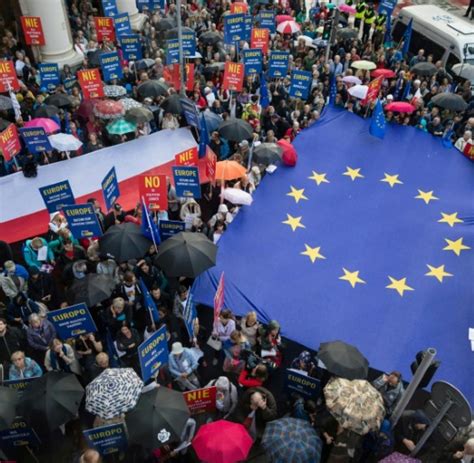 Proteste Polnische Regierung Rechnet Mit Baldigem Ende Im Streit Mit