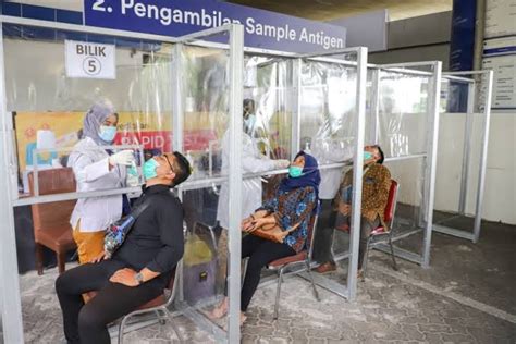 Mulai Hari Ini Tarif Rapid Test Antigen Di Stasiun Menjadi Rp35 000