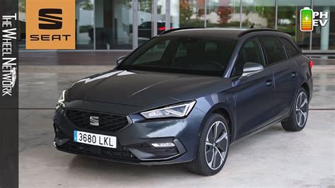 2021 SEAT Leon E Hybrid Sportstourer PHEV Magnetic Tech Driving