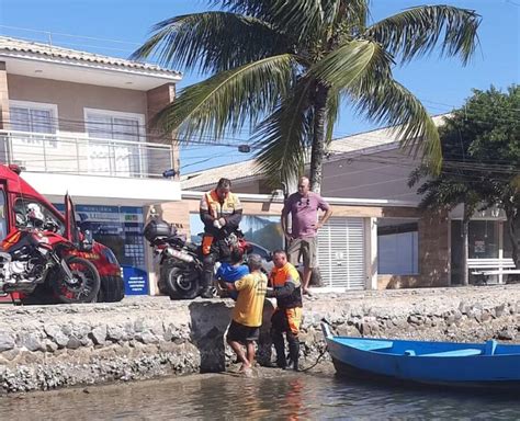 Homem Resgatado Em Meio Correnteza No Canal Do Itajuru Em Cabo