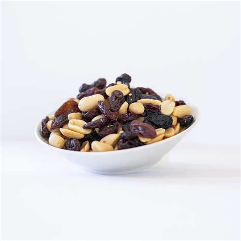 Peanuts Raisins Roasted Salted 1kg Nuts All