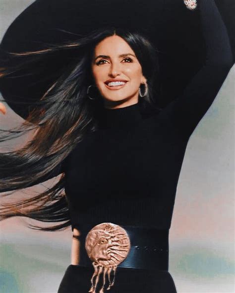 Penélope Cruz Fanpage On Instagram 📌 New┊penélope Cruz For Vogue