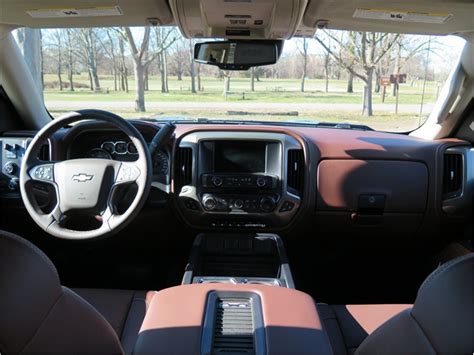 2018 Chevrolet Silverado 1500: 118 Interior Photos | U.S. News