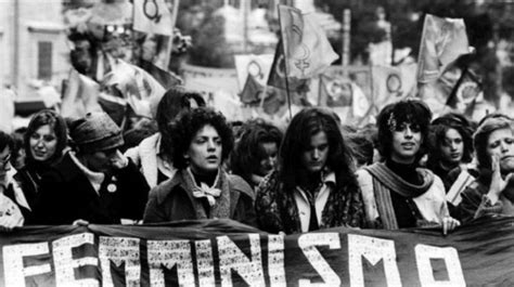 Il Movimento Femminista Attraverso L Arte Di Ieri E Di Oggi Il Superuovo