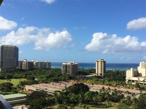 Doubletree By Hilton Hotel Alana Waikiki Beach