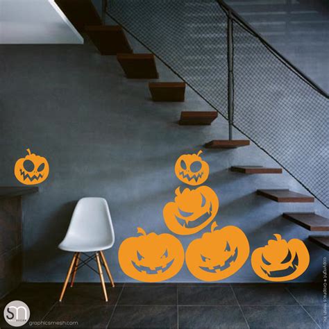 Happy Halloween wall decal sign - Vinyl lettering | GraphicsMesh