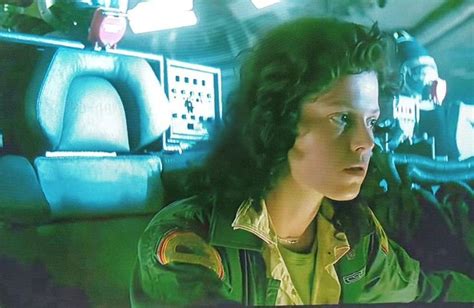 Pin By Angelric Pc On Alien In Aliens Movie Aliens Movie Art