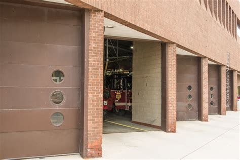 Ann Arbor Main Fire Station Doors At An Angle To The Stree Flickr