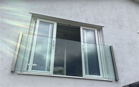 glass juliet balcony – Glass Balcony Systems