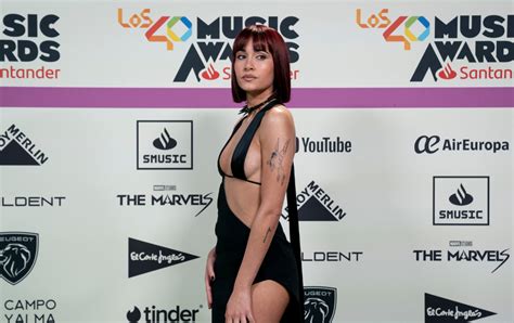 Aitana Con Nuevo Look Y Vestido Ganador En La Noche De LOS40 Music Awards