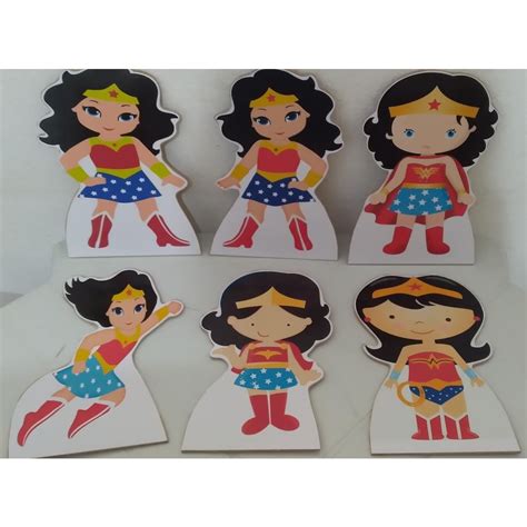 Kit Mulher Maravilha Cute 6 Displays De Mdf De 20cm Shopee Brasil