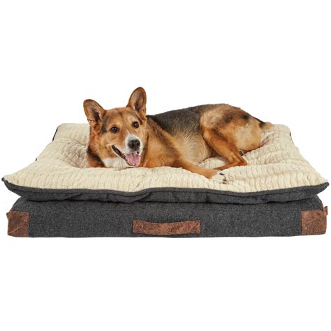 Dog Beds & Bedding: Best Large & Small Dog Beds on Sale | Petco