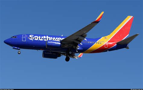 N Wn Southwest Airlines Boeing H Wl Photo By Marc Charon Id