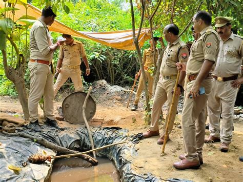 6 People Arrested With Intoxicants In Bijnor Raw Liquor Found In Huge