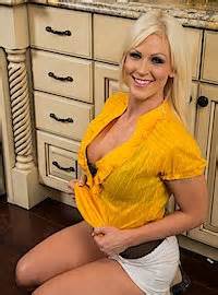 Blonde Slut Is Posing In The Kitchen Photos Kaylee Brookshire MILF Fox