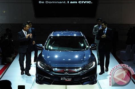 Raih Penghargaan Mobil Terbaik Honda Civic Turbo Kalahkan Mobil