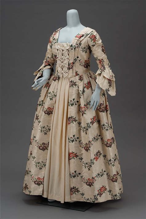 Ladies Historic Fashions — Lookingbackatfashionhistory • Wedding Dress 18th Century Dress