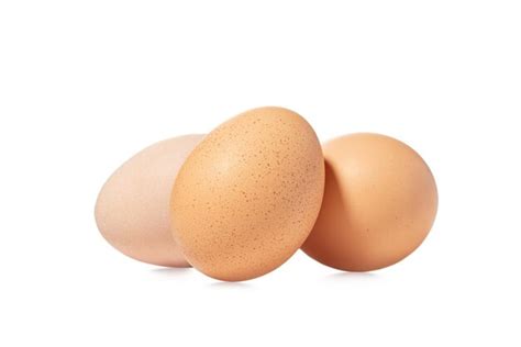 Huevos De Gallina Sobre Un Fondo Blanco Aislado Foto Premium