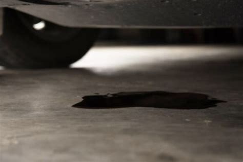 penyebab oli bocor  mobil  motor notordinaryblogger