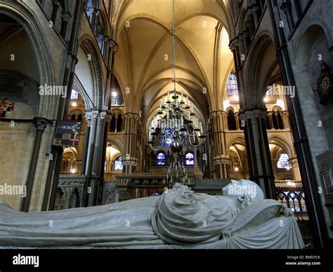 Canterbury Cathedral Tomb Archbishop Banque D Image Et Photos Alamy