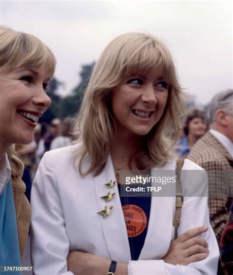 597 Susan Hampshire Photos And High Res Pictures Getty Images