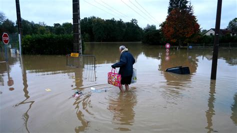 Après le passage de la dépression Kirk le risque de crues menace la France