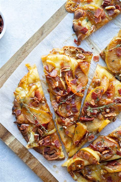 Caramelized Apple Brie Flatbread