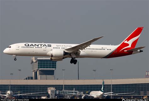 VH ZNA Qantas Boeing 787 9 Dreamliner Photo By Henry Chow ID 1144169