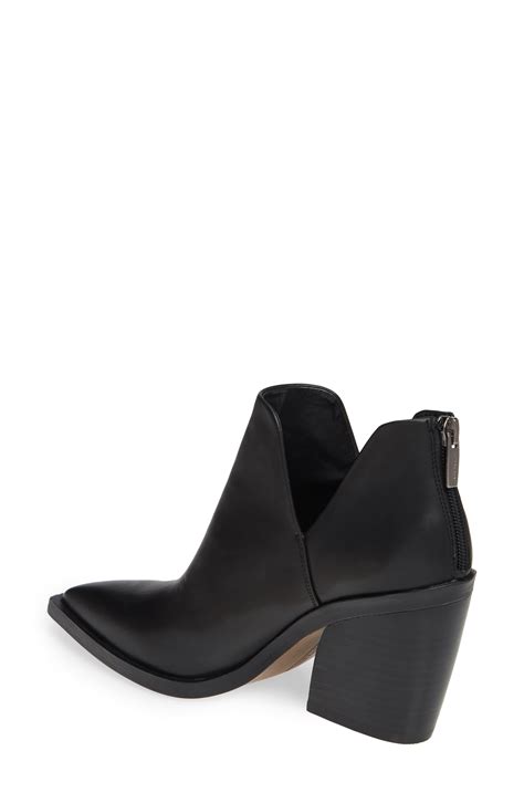 Vince Camuto Gigietta Bootie In Black Leather Black Save 34 Lyst