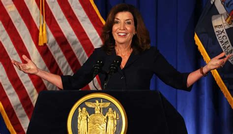 Nyc Migrant Influx Reaches Over 125 000 Gov Hochul Announces 18 000 New Jobs For Asylum