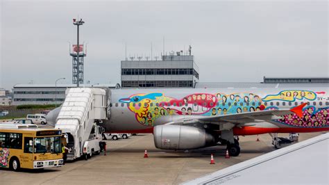 Fukuoka Airport: tourist wannabe