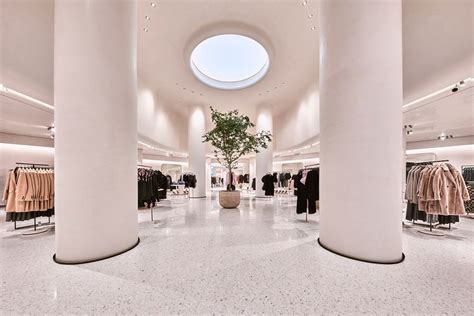 Así Es La Nueva Flagship Store De Zara En Barcelona