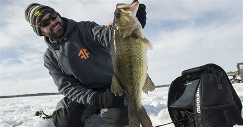 Multispecies Ice Fishing Angling Edge