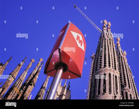 Gare De La Sagrada Familia Banque De Photographies Et Dimages à Haute