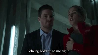 Arrow Summer Rewatch Olicity Moments 1x22 6 7 Tumbex