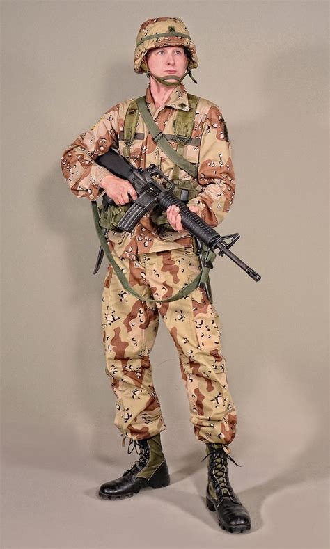 Military Uniform Us Soldiers Gulfwar Camo 02 Military Soldiers