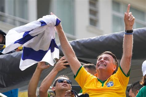 Br Sil Une Manifestation Pro Bolsonaro Prend Des Allures De