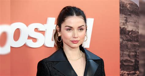 Ana De Armas Regresa A Cuba Y Llora Al Llegar A La Isla