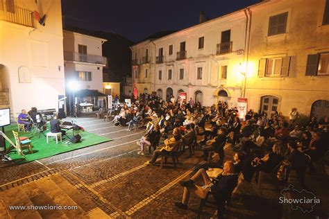 Poesia Telecronache E Figure Femminili Al Festival Delle Storie