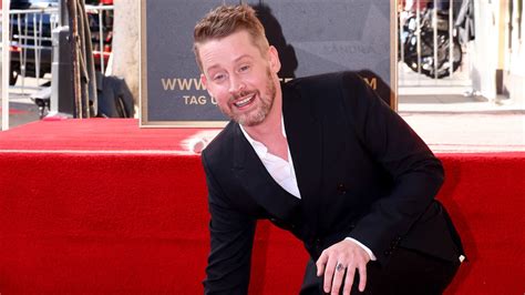 Macaulay Culkin Got Super Emotional After Reuniting With Home Alone Mom