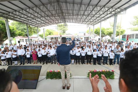 Rutilio Escand N Inaugura El Ciclo Escolar Desde La Escuela