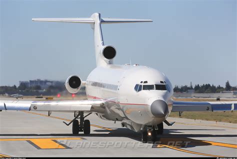 N289MT Raytheon Aircraft Company Boeing 727 223 A Photo By Aaron Edwin