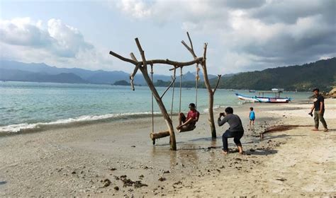 Rekomendasi Tempat Ngabuburit Di Trenggalek Dari Wisata Pantai Hingga