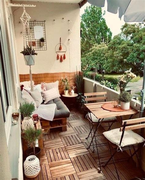 Small Balcony Ideas To Decorate Your Balcony