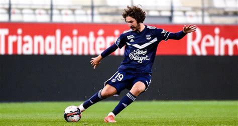 Bordeaux Yacine Adli Vers Un Cador Italien