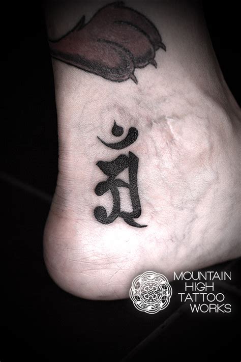 梵字のタトゥー 札幌のタトゥースタジオ Mountain High Tattoo Works作品集